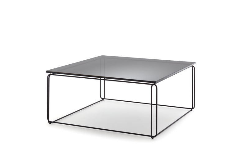 freistil Rolf Benz 182 - Couchtisch | 4 Größen konfigurierbar Schlichter moderner Couchtisch mit quadratischer Glasplatte und schwarzem Metallgestell