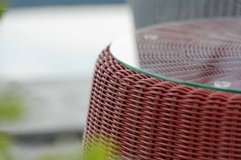 Stern. Anny | Beistelltisch mit Glasplatte | Geflecht rot 