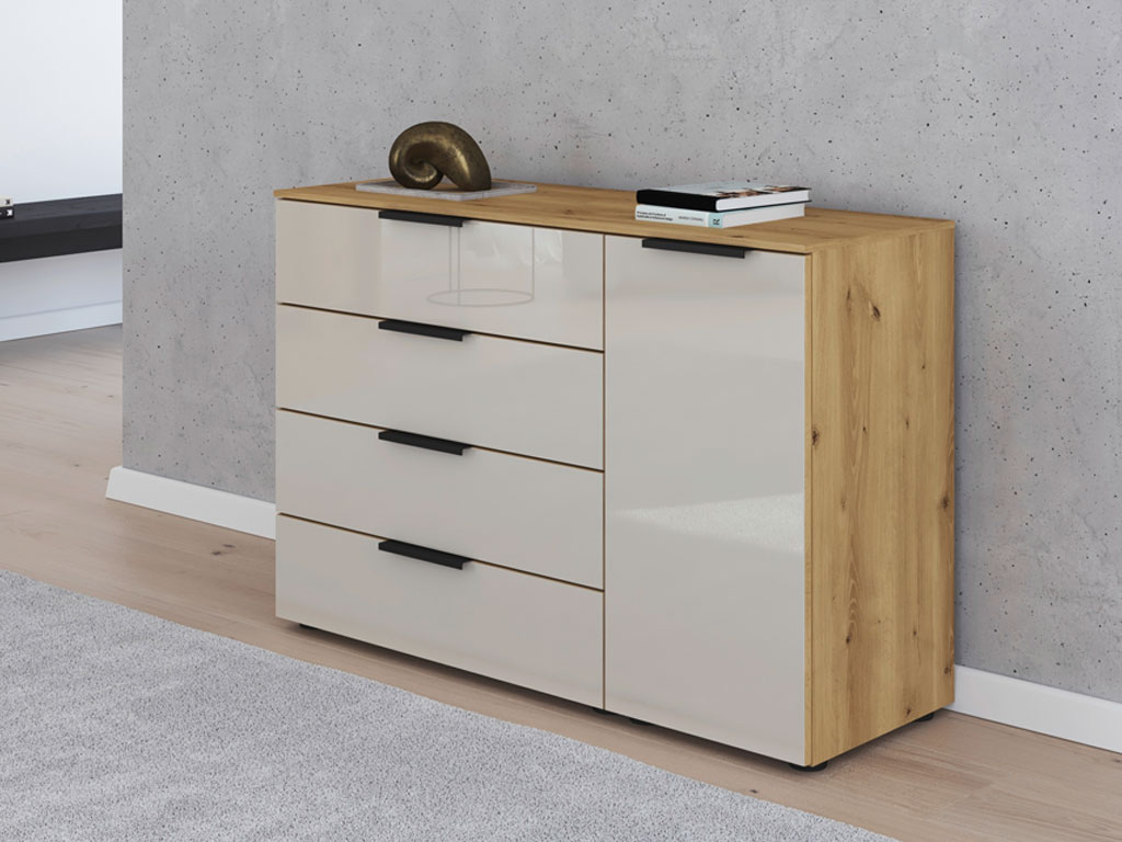 braune Kommode mit beiger Front und schwarzen Griffen mit vier Schubladen und einer Drehtür stilvoll dekoriert in einem modernen raum