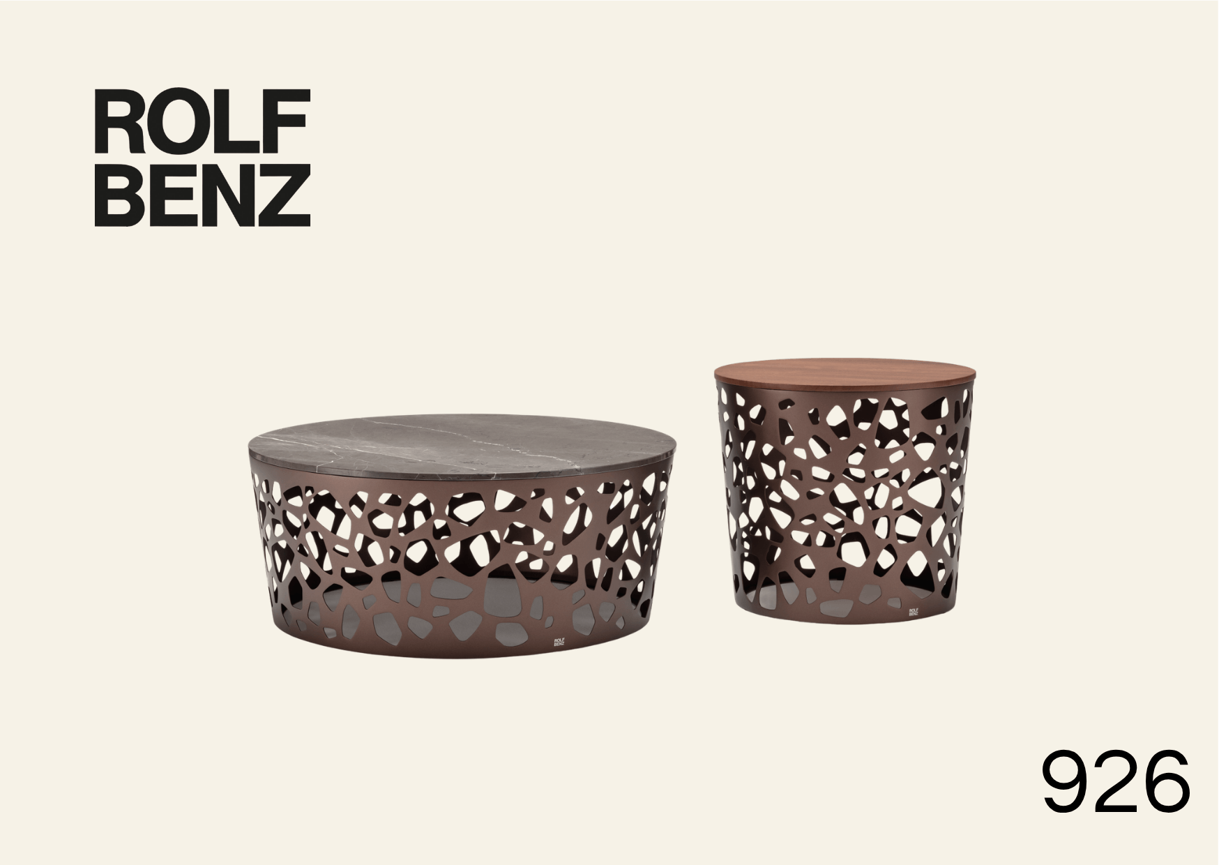 Couchtisch und BEistelltisch mit Mosaikmuster im Gestell. Aufschrift: Rolf Benz 926.