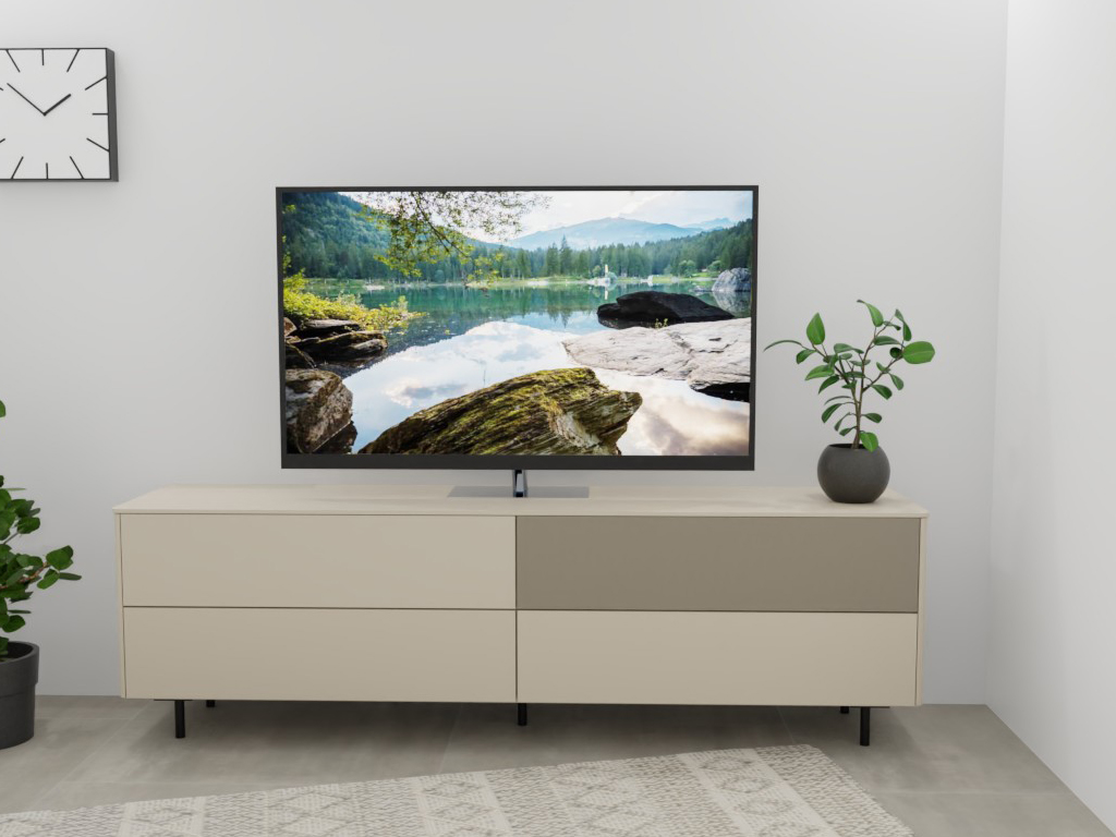 Sudbrock Goya - Lowboard mit Lochblechklappe | 2 Schubladen, 2 Klappen | B: 205,2 cm | Lack kaschmir Moderner Wohnzimmerschrank mit Flatscreen-Fernseher und Pflanze im Topf