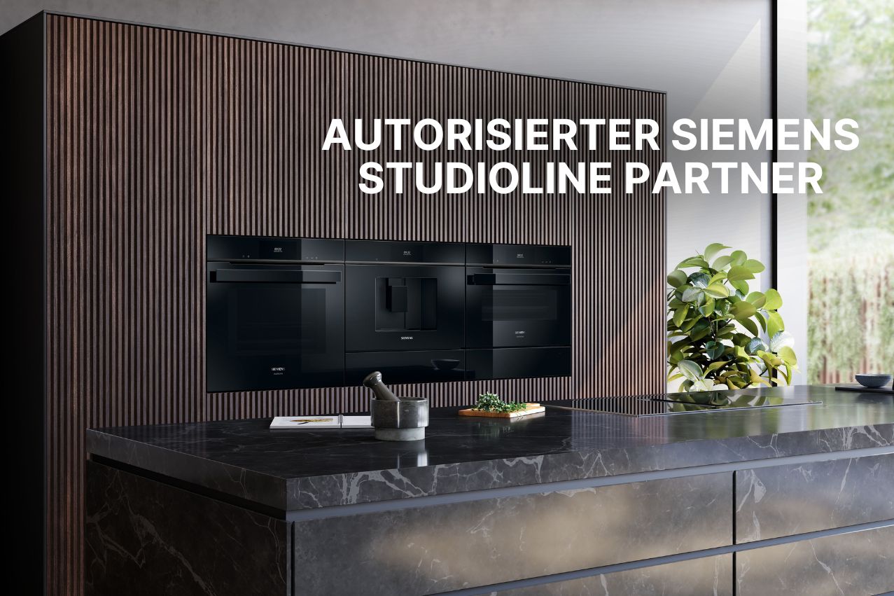 Moderne Küche mit Siemens studioLine Geräten.