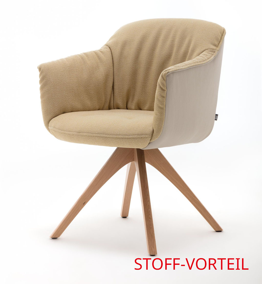 Polsterstuhl mit heller Schalung und hellbrauner/gelblicher Polsterung und Holzgestell