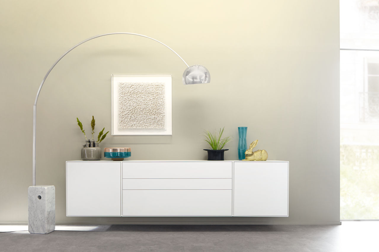 now! by hülsta. easy | Sideboard | Lack-reinweiß | B:256 cm | 980053