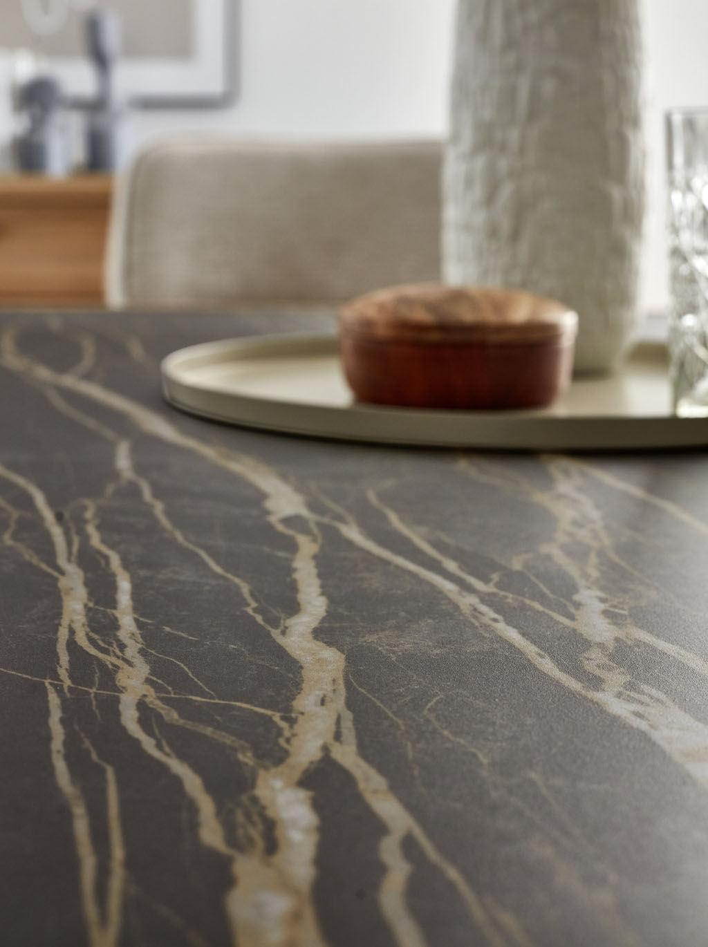 Wöstmann  WM 2520 - Esstisch 456 (Kufentisch) | 200 x 100 cm | Keramikplatte / Wildeiche Massivholz