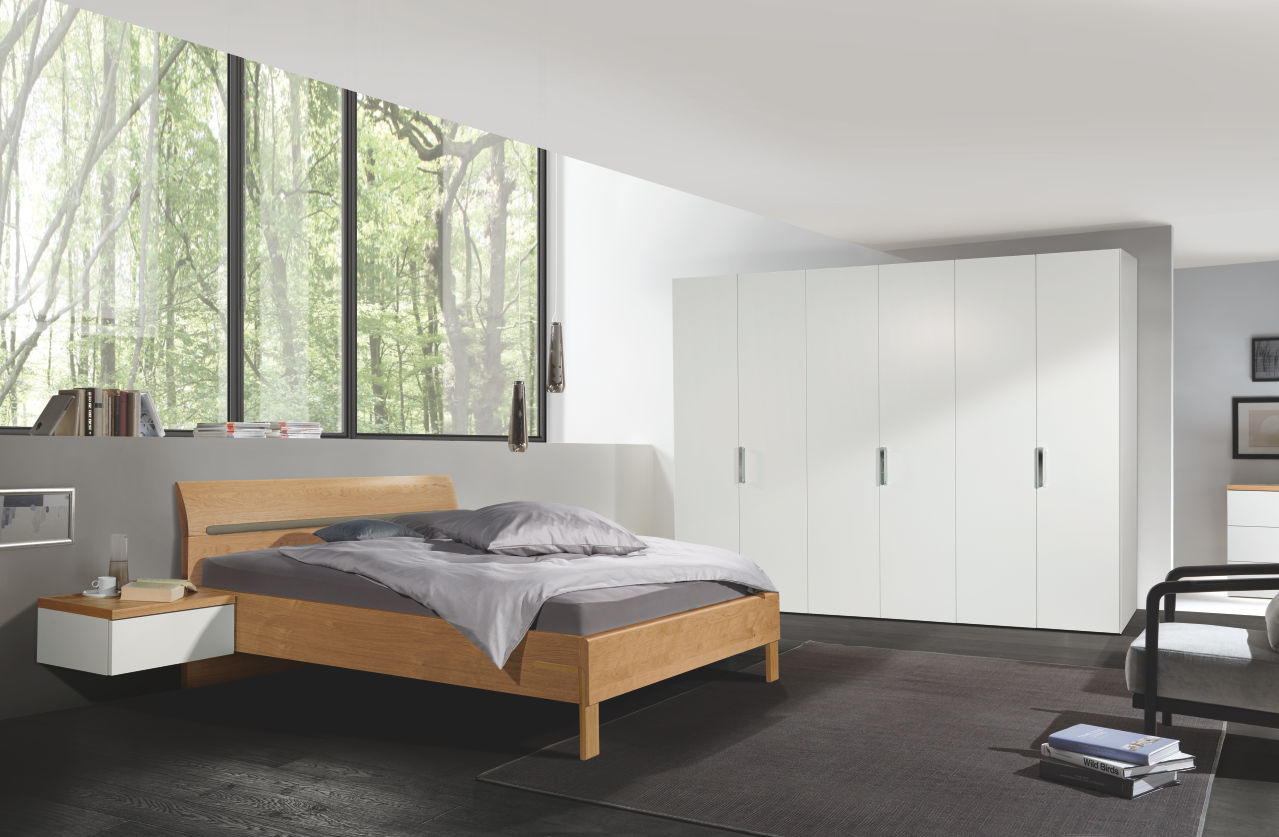 hülsta. Dream | Schlafzimmer-Set | 6-türiger Drehtürenschrank | 2 Hängekonsolen